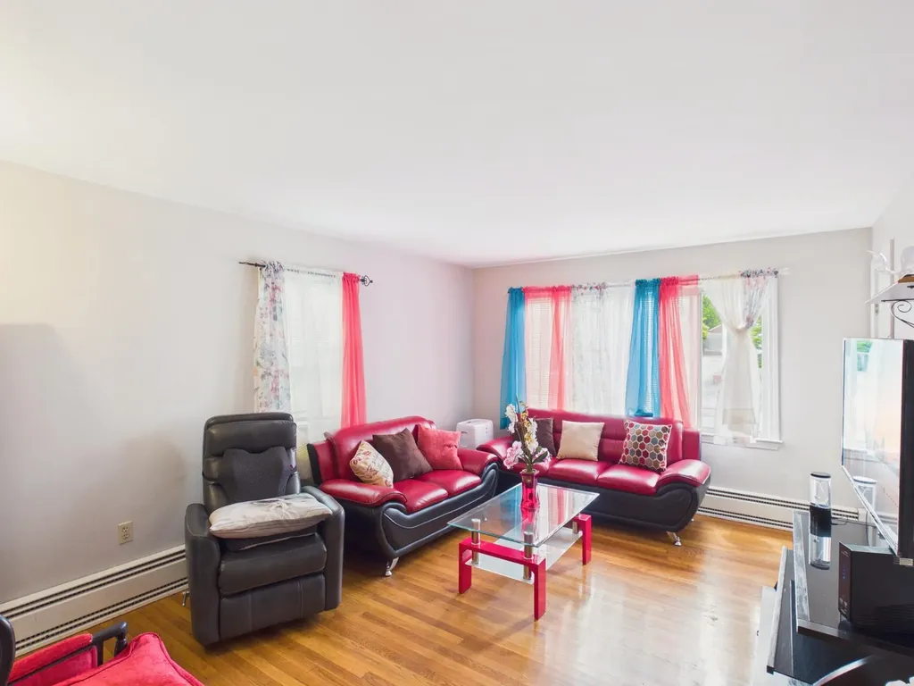 852 Clay Street Manchester NH 03103