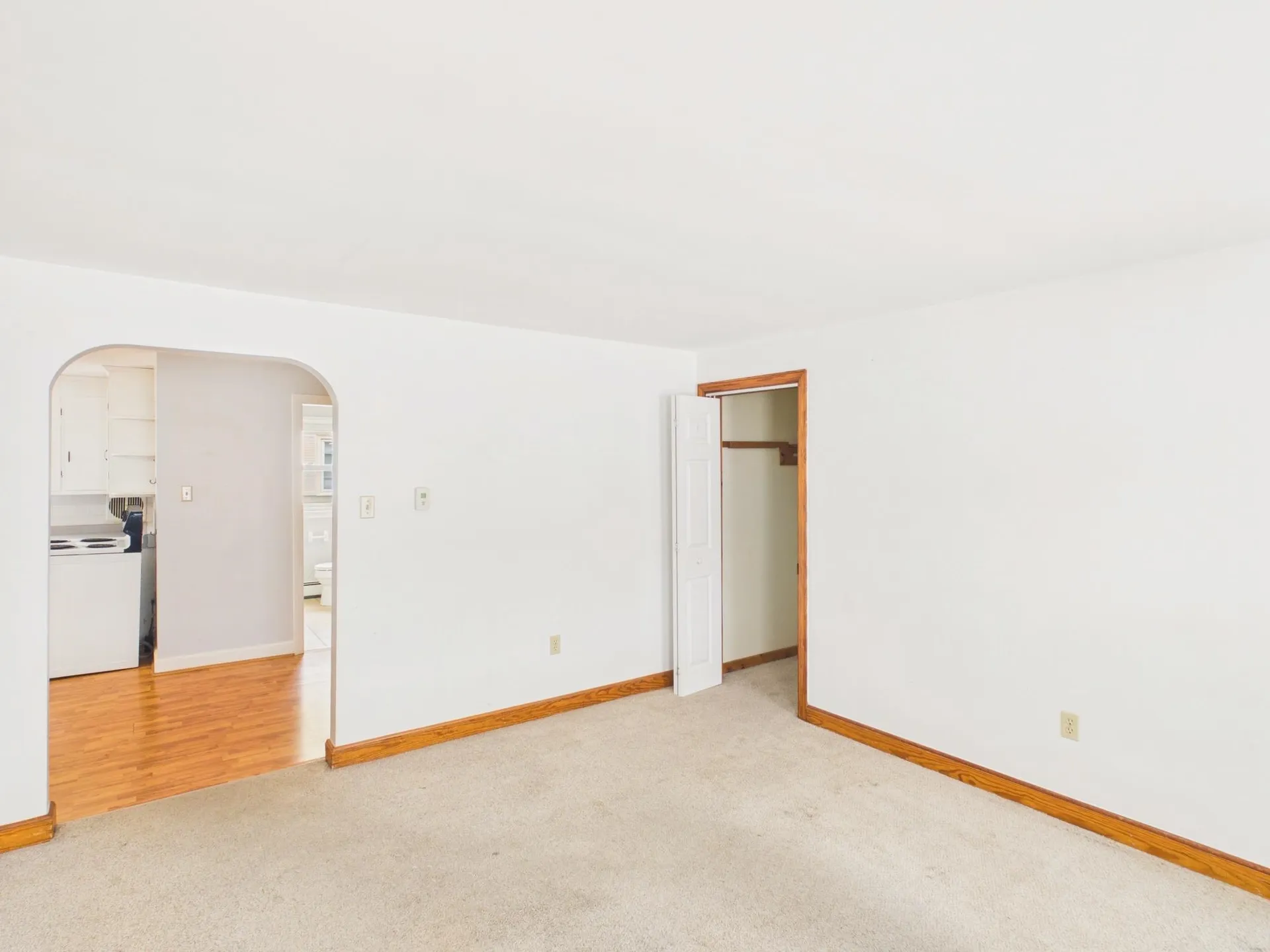 852 Clay Street Manchester NH 03103