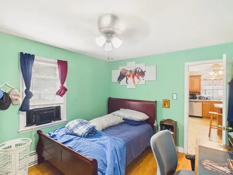 852 Clay Street Manchester NH 03103