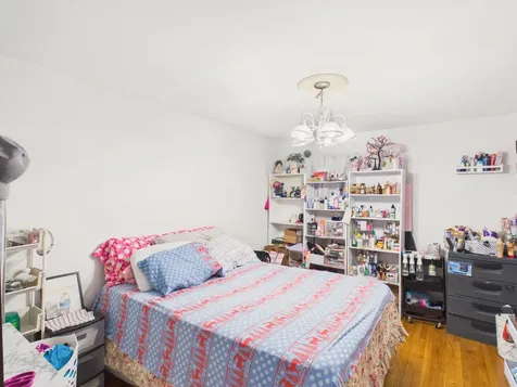 852 Clay Street Manchester NH 03103