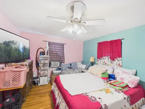 852 Clay Street Manchester NH 03103