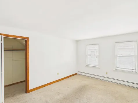 852 Clay Street Manchester NH 03103