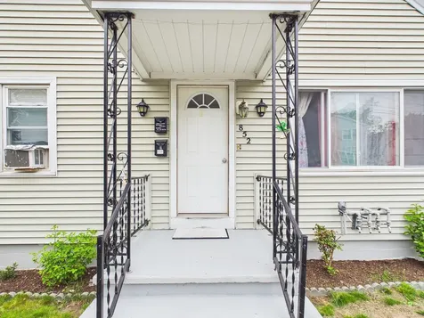 852 Clay Street Manchester NH 03103