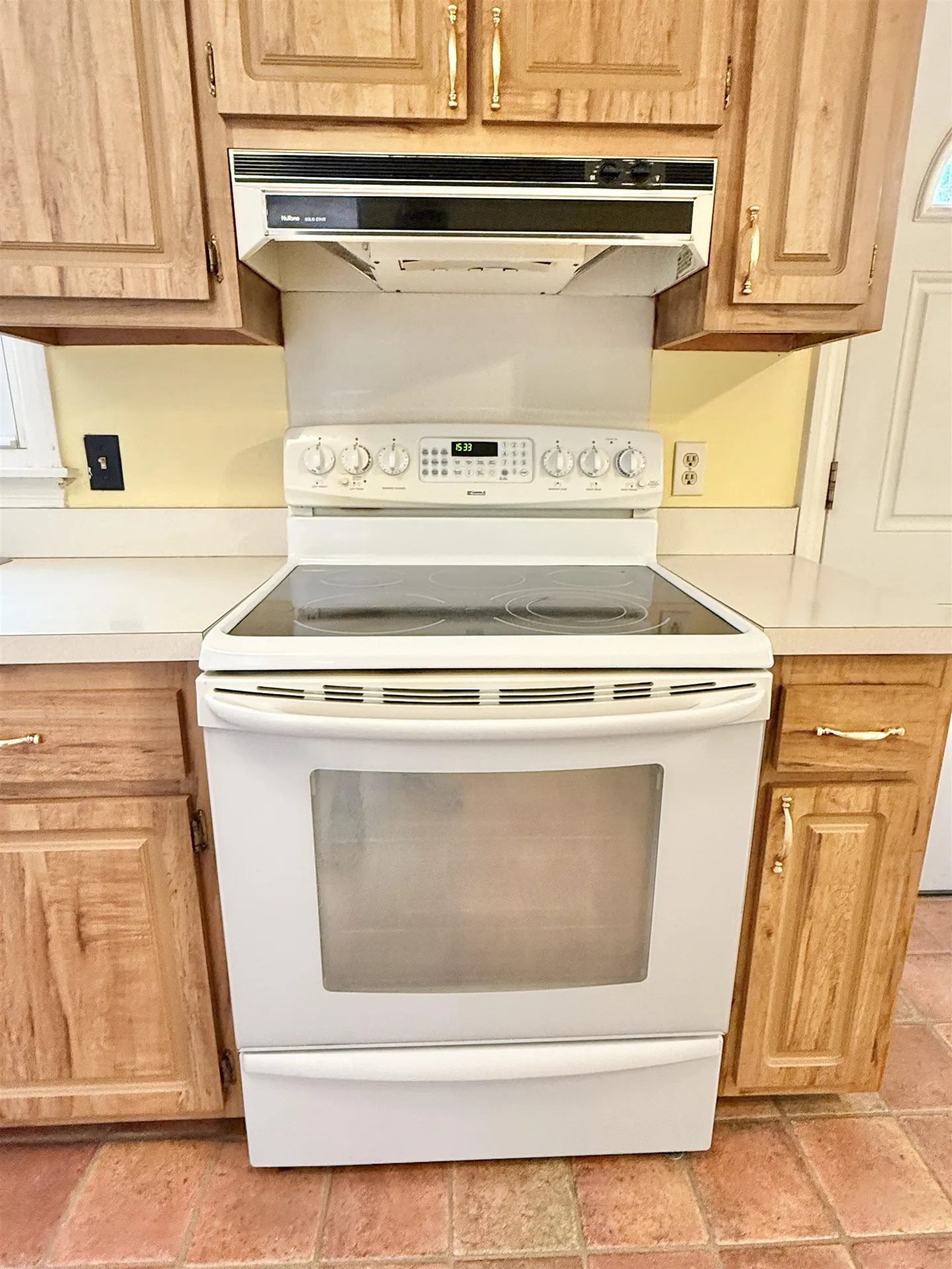 4 Rita Avenue Pelham NH 03076