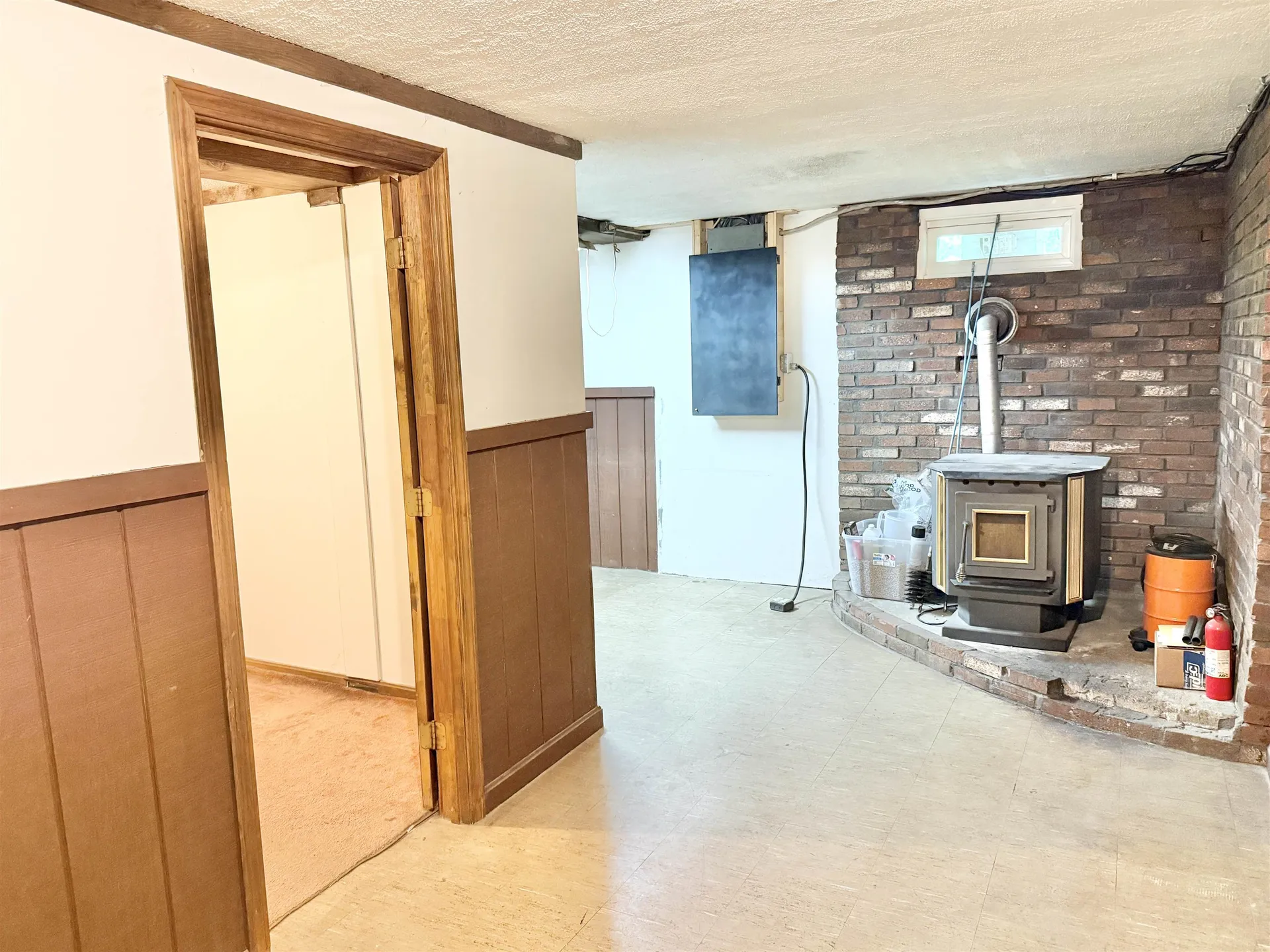 4 Rita Avenue Pelham NH 03076