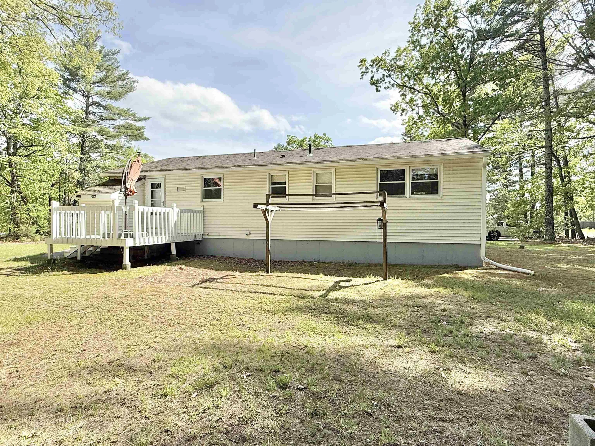 4 Rita Avenue Pelham NH 03076