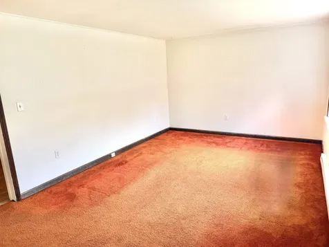 4 Rita Avenue Pelham NH 03076