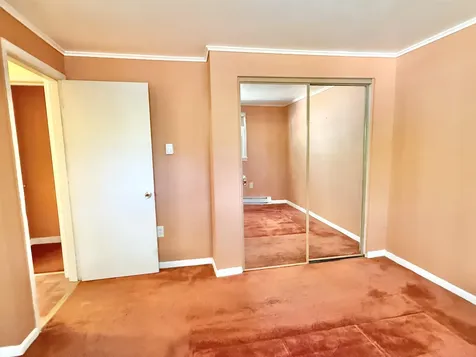 4 Rita Avenue Pelham NH 03076