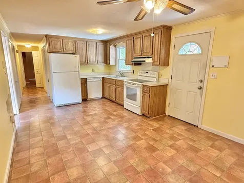 4 Rita Avenue Pelham NH 03076