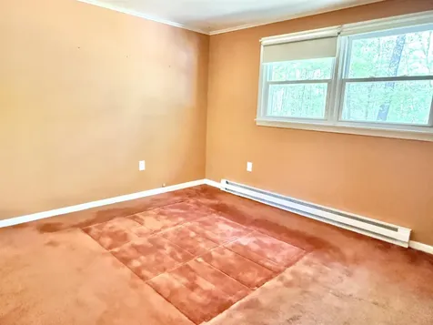 4 Rita Avenue Pelham NH 03076