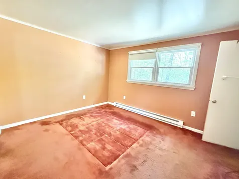 4 Rita Avenue Pelham NH 03076