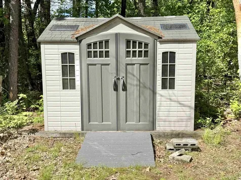 4 Rita Avenue Pelham NH 03076