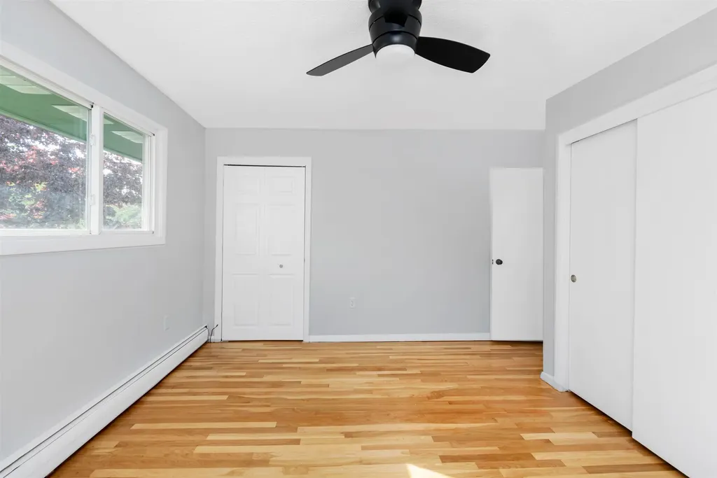 14 Oliver Drive Hudson NH 03051