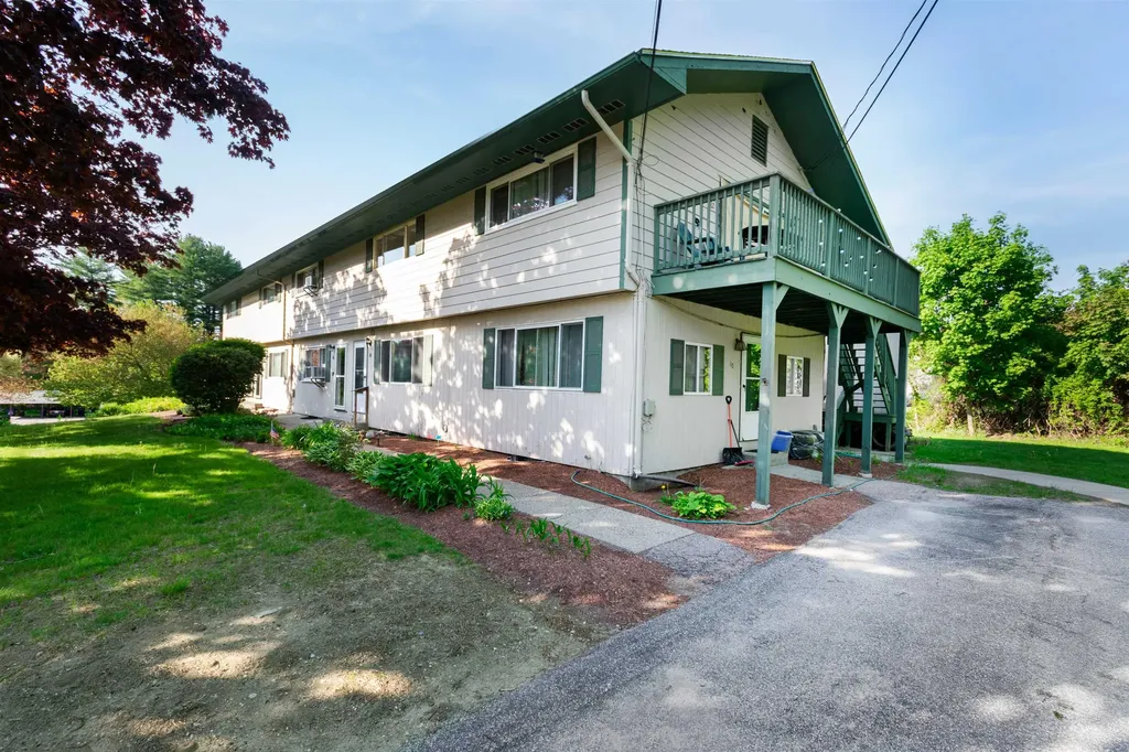 14 Oliver Drive Hudson NH 03051
