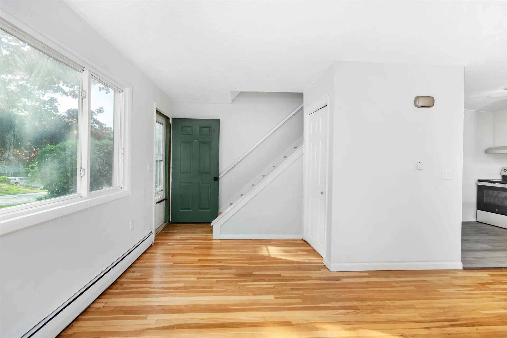 14 Oliver Drive Hudson NH 03051