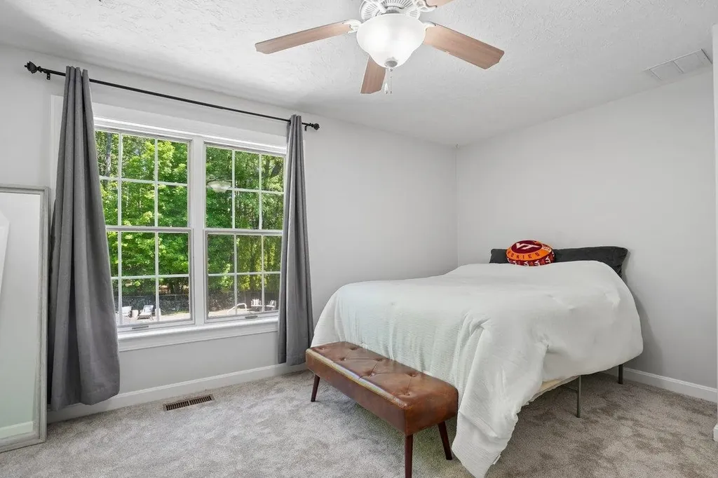 5 Spring Hill Road Bedford NH 03110