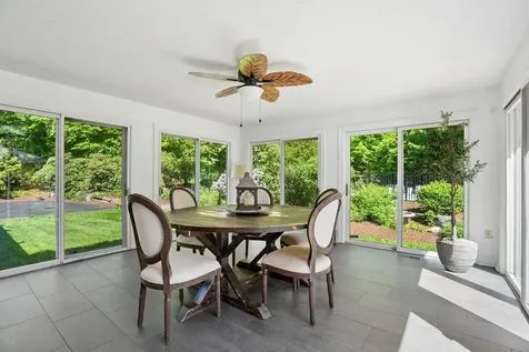 5 Spring Hill Road Bedford NH 03110