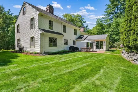 5 Spring Hill Road Bedford NH 03110