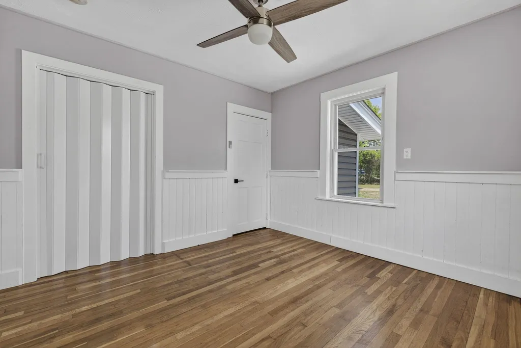 58 Lowell Road Hudson NH 03051