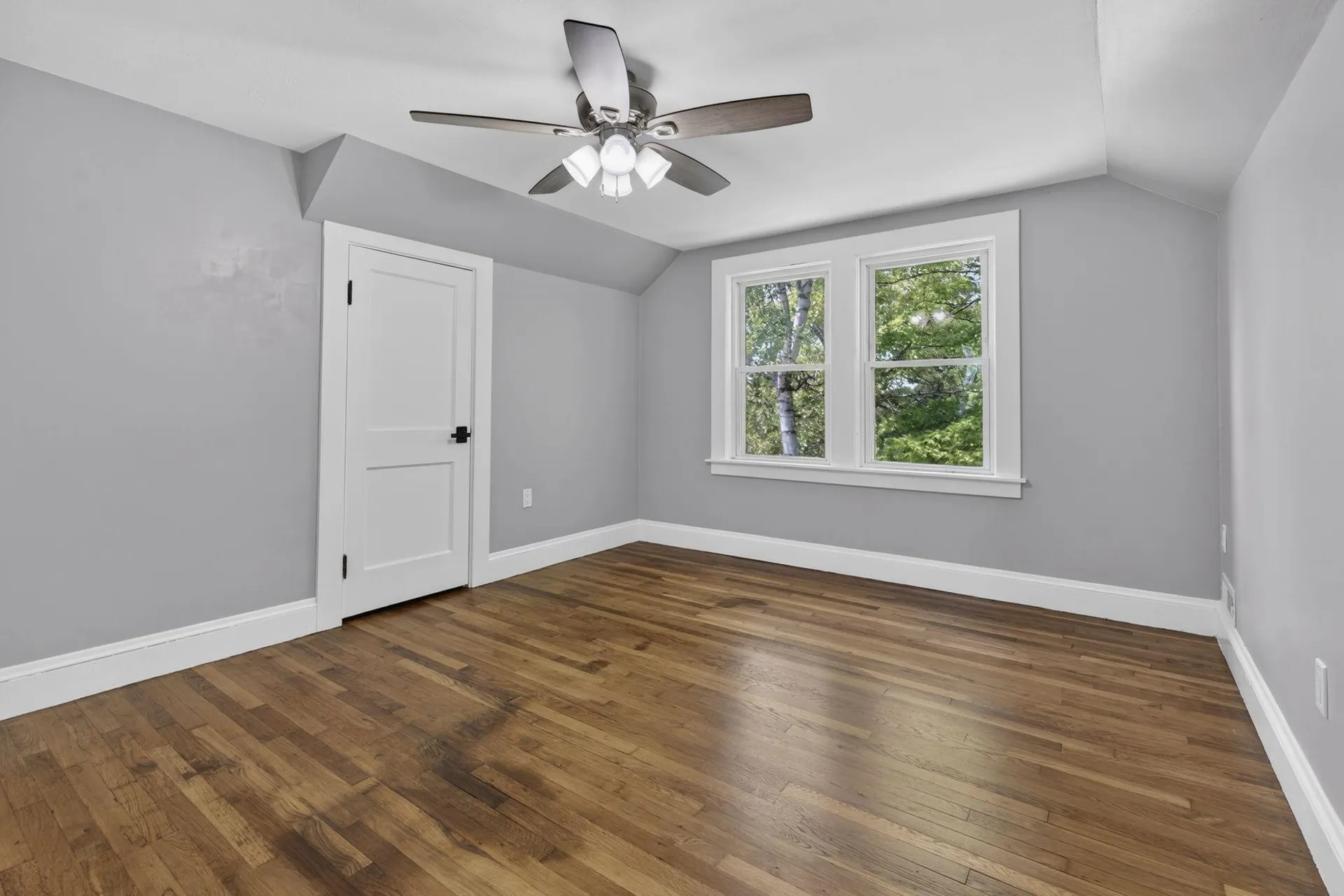 58 Lowell Road Hudson NH 03051