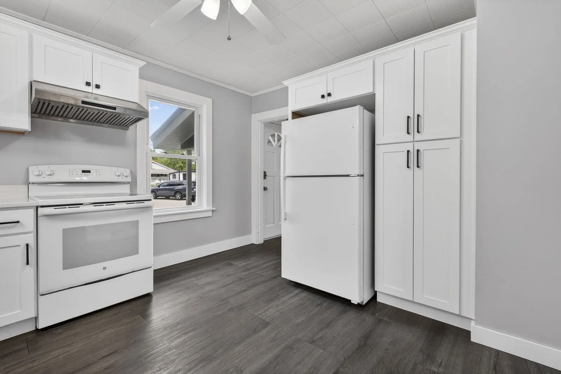 58 Lowell Road Hudson NH 03051