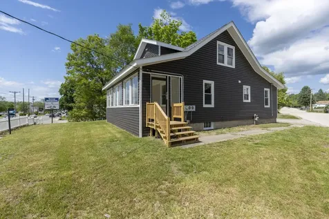58 Lowell Road Hudson NH 03051