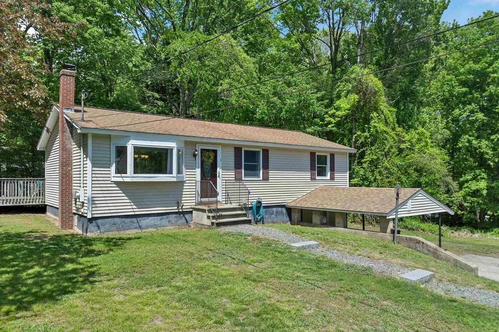 3 Forest Lane Boscawen NH 03303