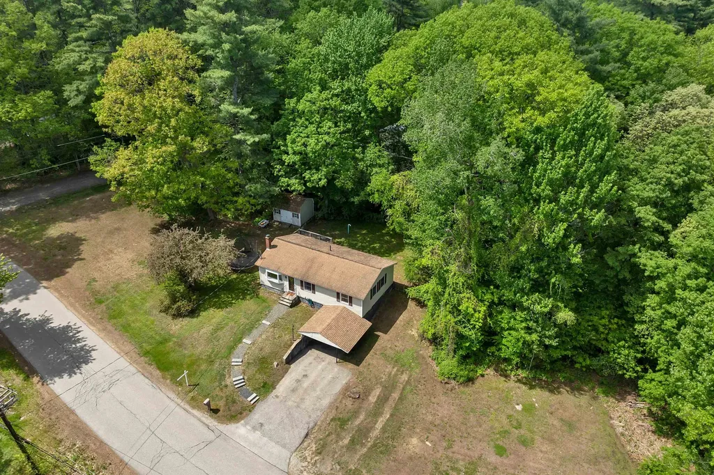 3 Forest Lane Boscawen NH 03303