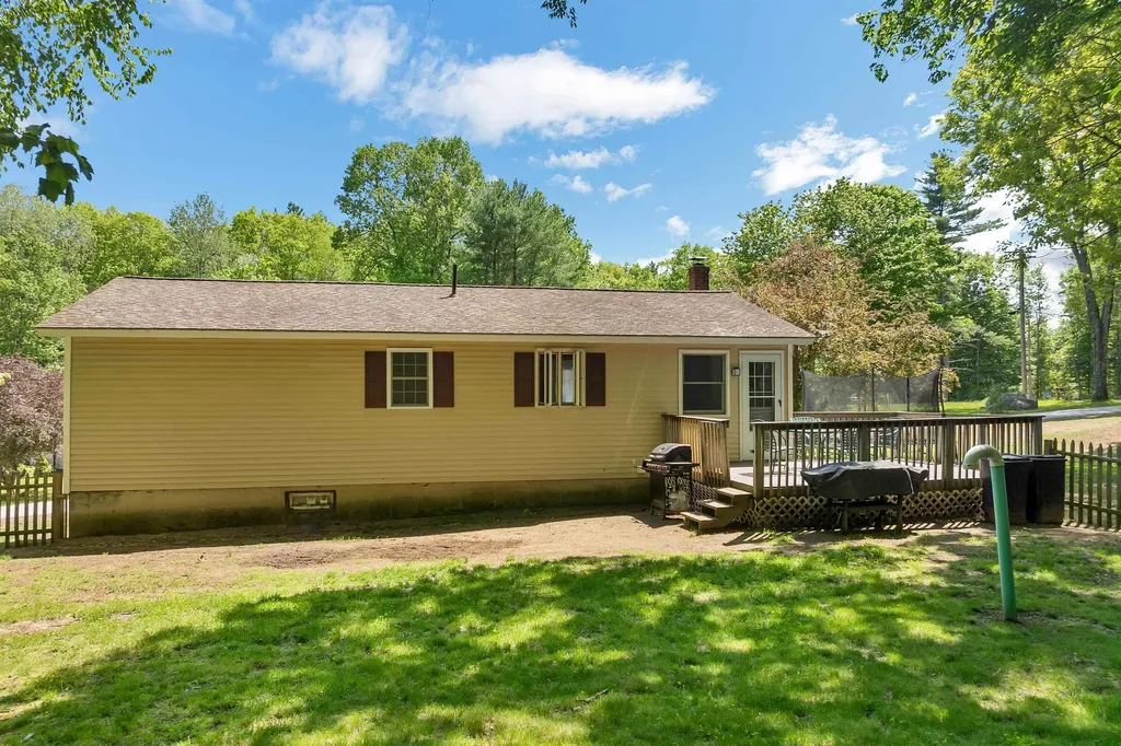 3 Forest Lane Boscawen NH 03303
