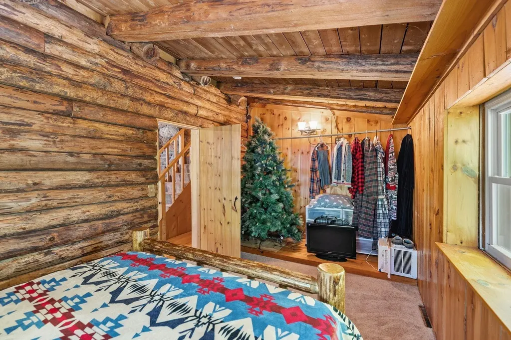 549 Barnard Hill Road Weare NH 03281