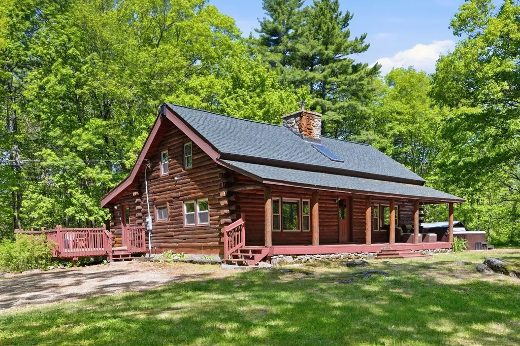 549 Barnard Hill Road Weare NH 03281