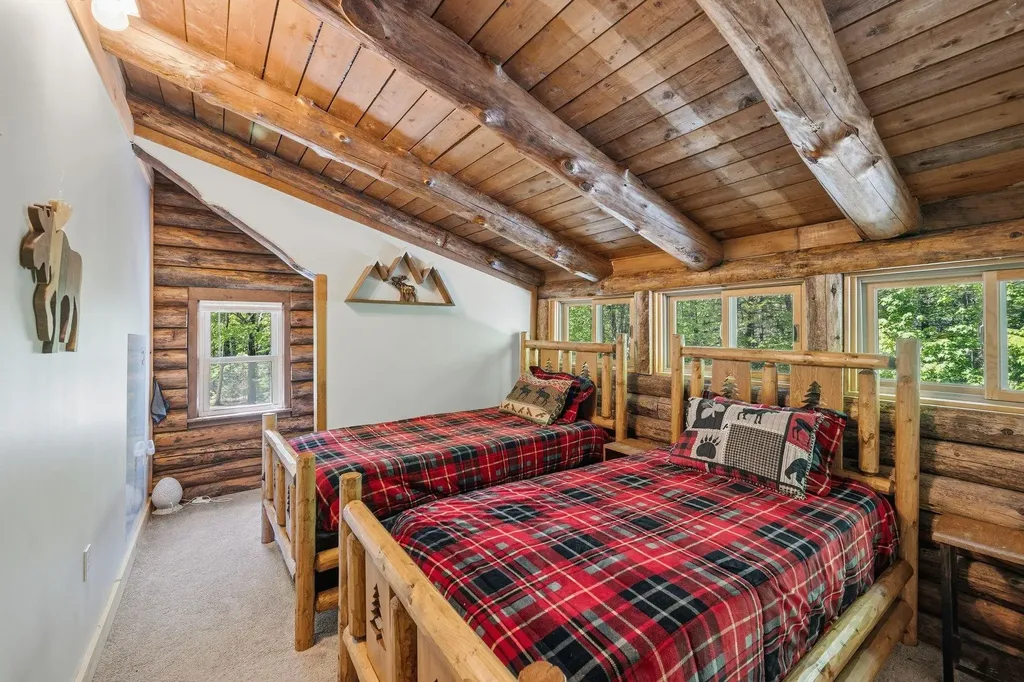 549 Barnard Hill Road Weare NH 03281