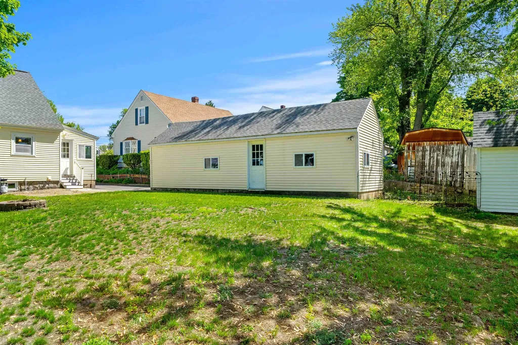 267 Cilley Road Manchester NH 03103