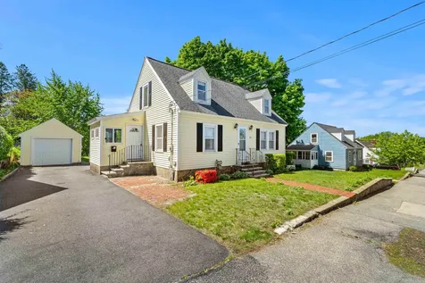 267 Cilley Road Manchester NH 03103