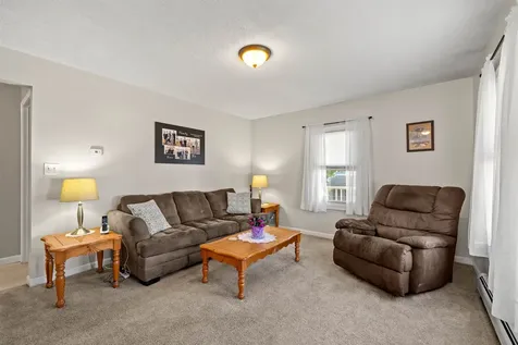 267 Cilley Road Manchester NH 03103
