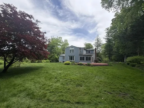 22 Deerwood Drive Amherst NH 03031