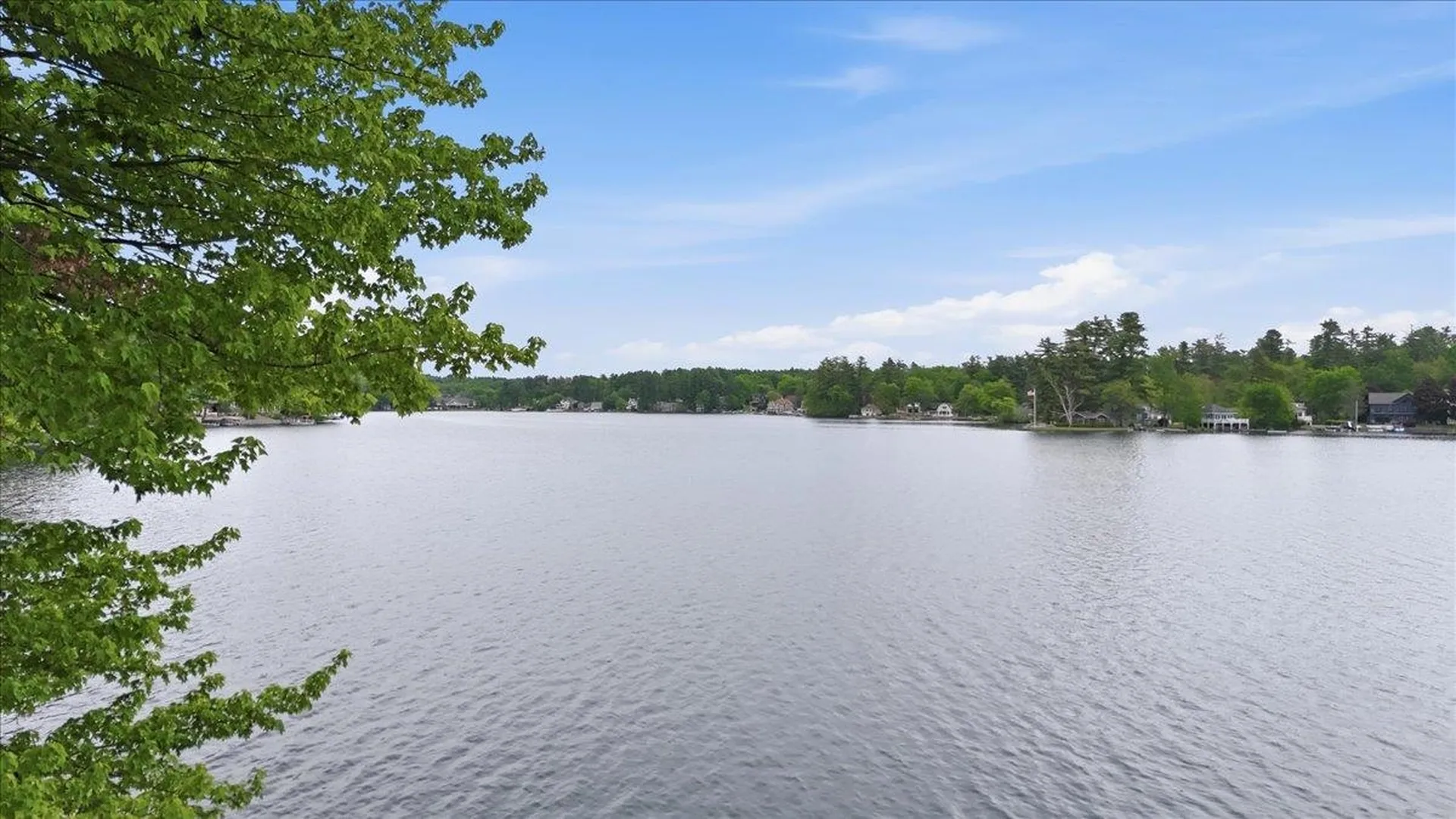 27 North Shore Road Windham NH 03087
