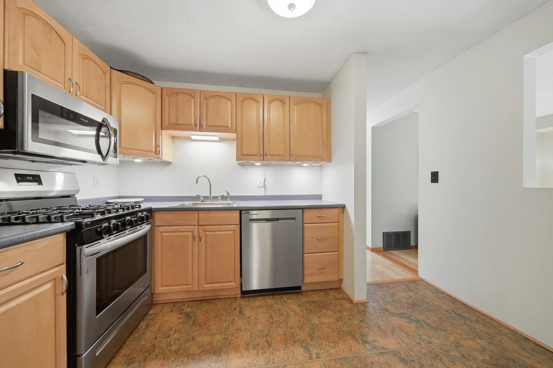 2 Brookside Drive Exeter NH 03833