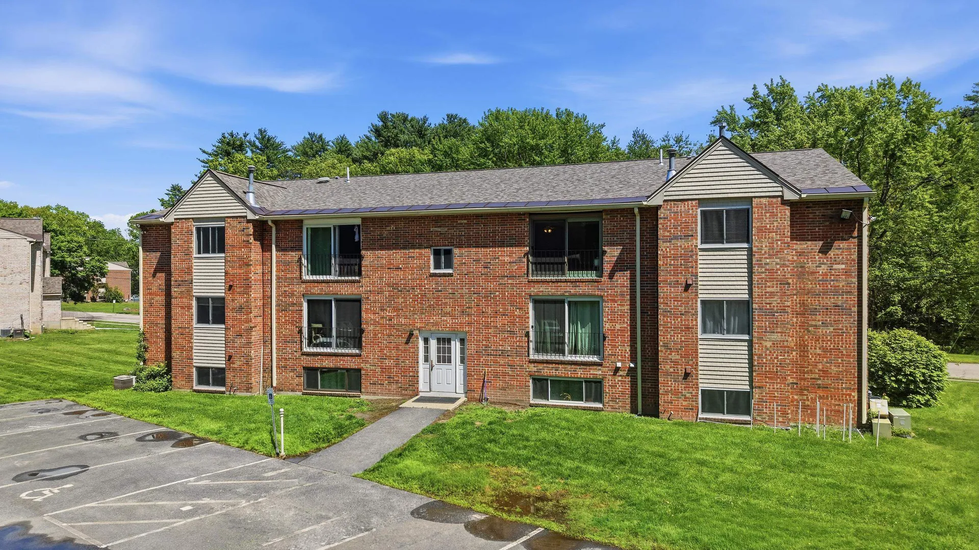 2 Brookside Drive Exeter NH 03833