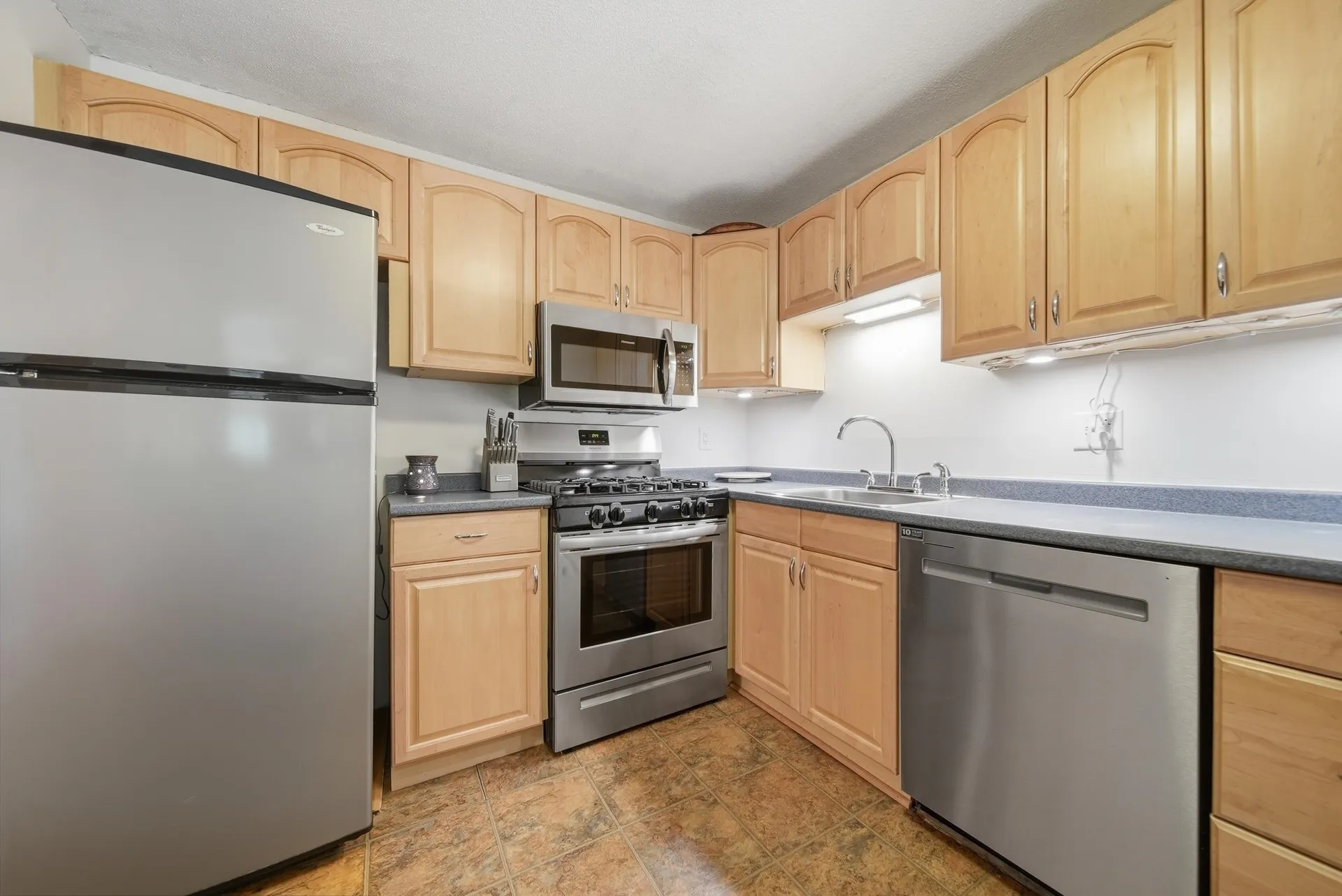 2 Brookside Drive Exeter NH 03833