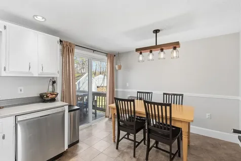 22 Derryfield Road Derry NH 03038