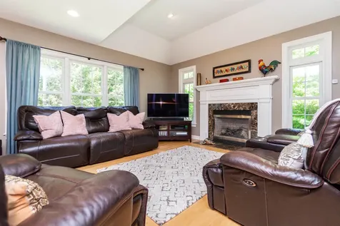 7 Linda Lane Merrimack NH 03054