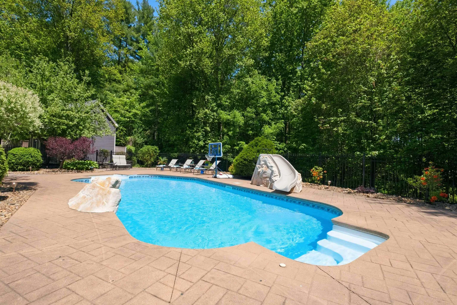 2 Whittier Drive Bow NH 03304