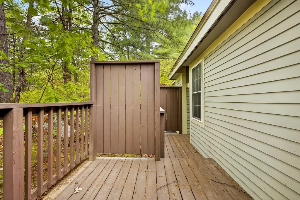 1465 Hooksett Road Hooksett NH 03106