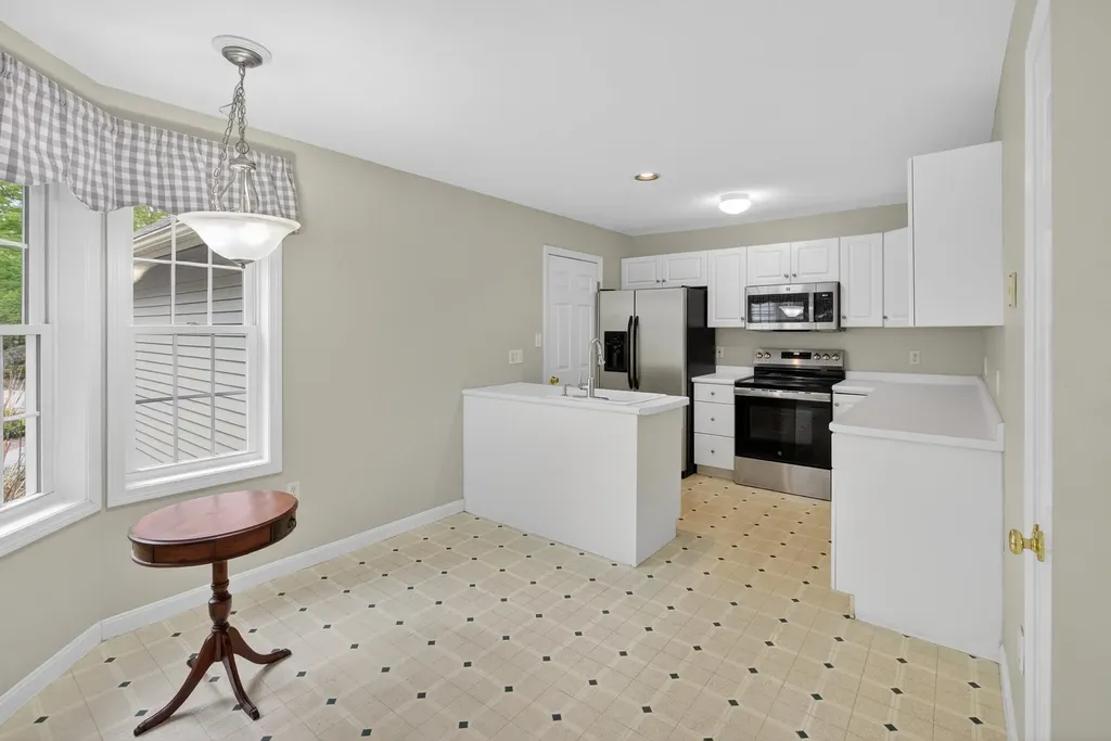 1465 Hooksett Road Hooksett NH 03106