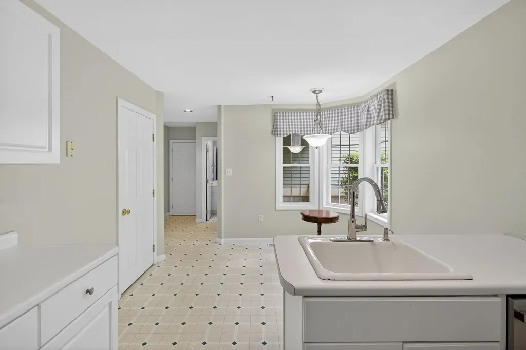1465 Hooksett Road Hooksett NH 03106