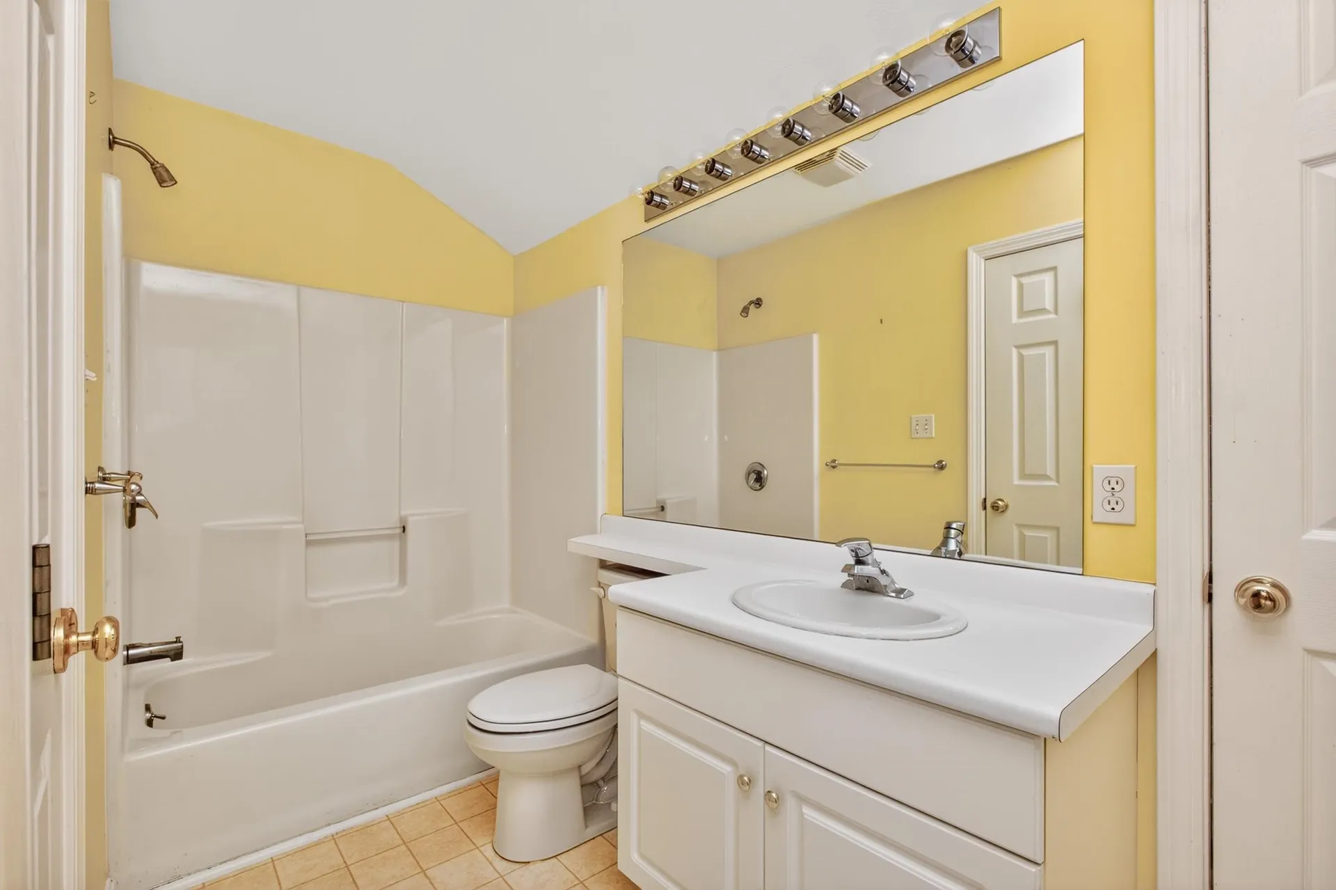 1465 Hooksett Road Hooksett NH 03106