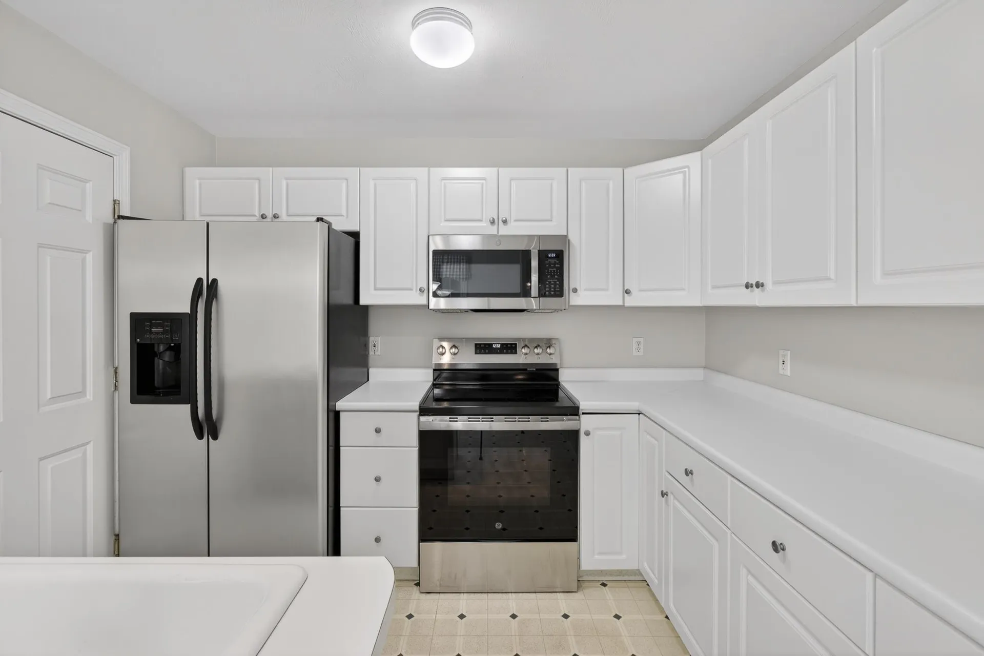 1465 Hooksett Road Hooksett NH 03106