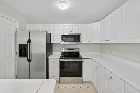 1465 Hooksett Road Hooksett NH 03106