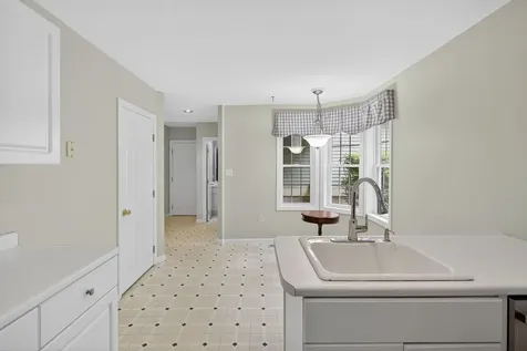 1465 Hooksett Road Hooksett NH 03106